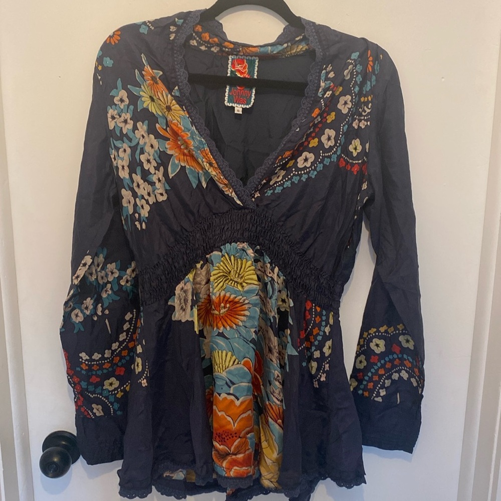 Beautiful navy blue Johnny Was shirt with lace detail. Size small, like new
